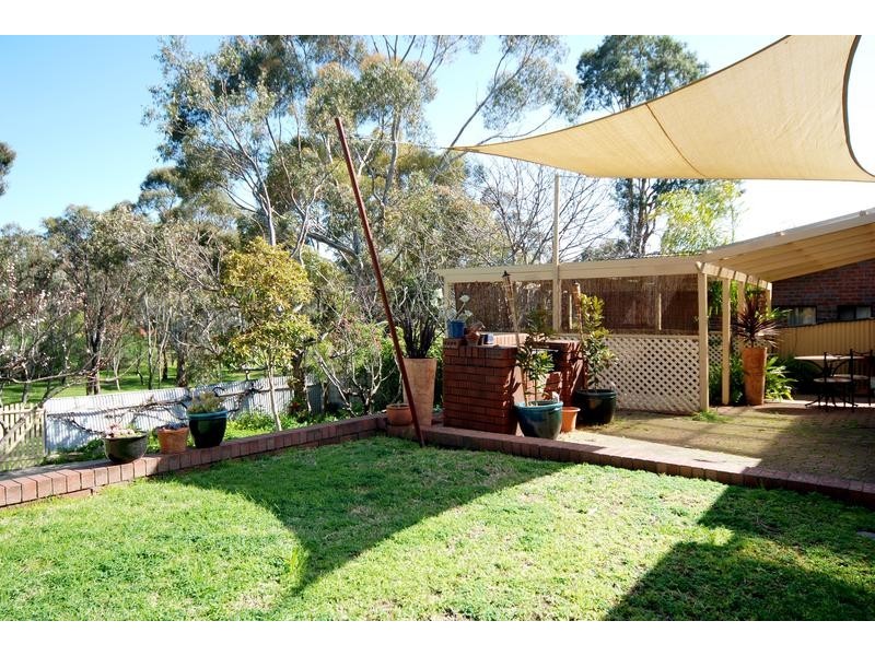 16 Swan Avenue, Happy Valley SA 5159
