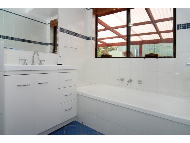 15 Nickel Drive, Aberfoyle Park SA 5159