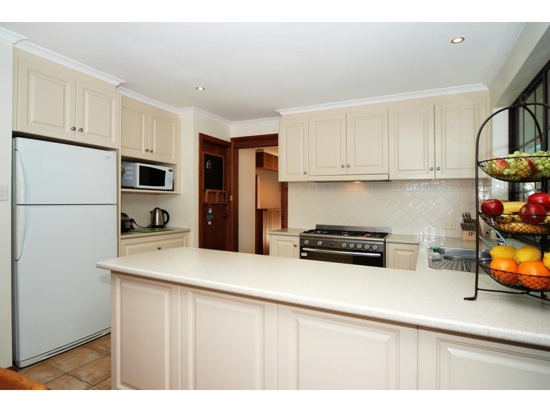 18 Sheoak Crescent, Aberfoyle Park SA 5159