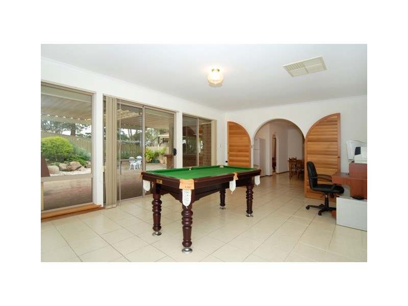 23 Lotus Drive, Aberfoyle Park SA 5159