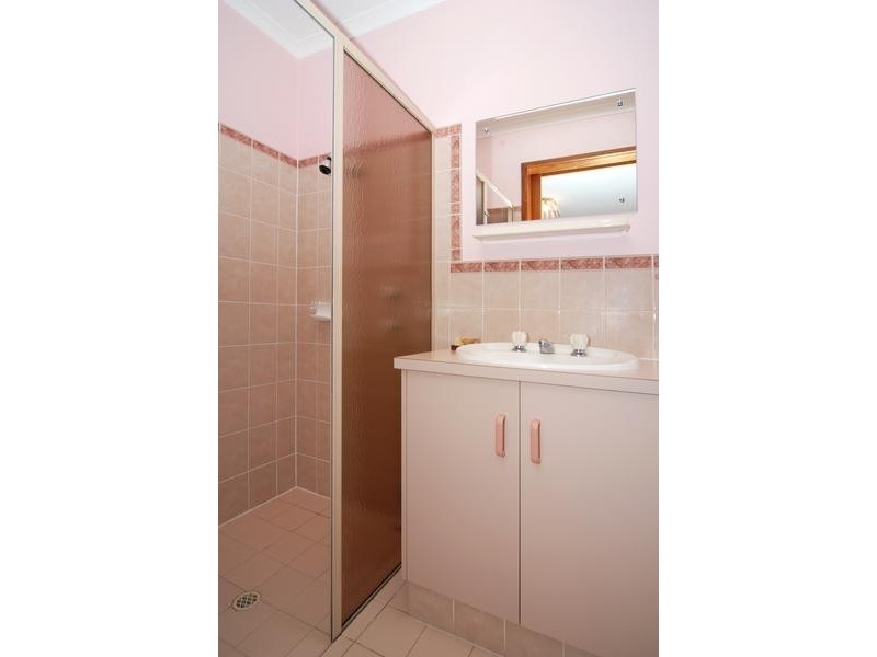 90 OAKRIDGE RD, Aberfoyle Park SA 5159