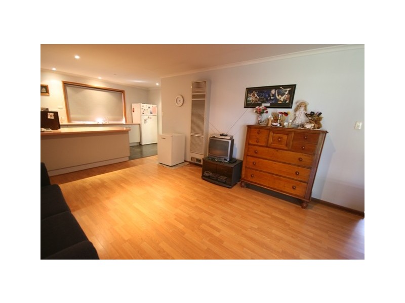 12 Lyn Street, Aberfoyle Park SA 5159