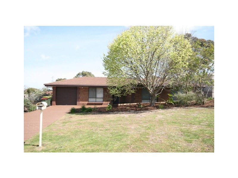 12 Lyn Street, Aberfoyle Park SA 5159