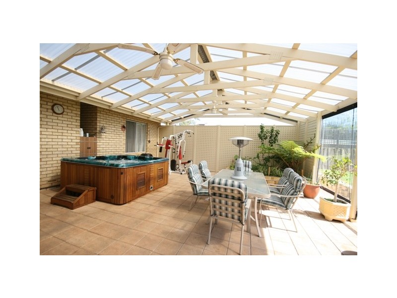 185 BLACK ROAD, Flagstaff Hill SA 5159