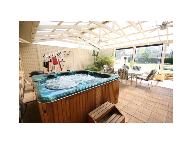 185 BLACK ROAD, Flagstaff Hill SA 5159