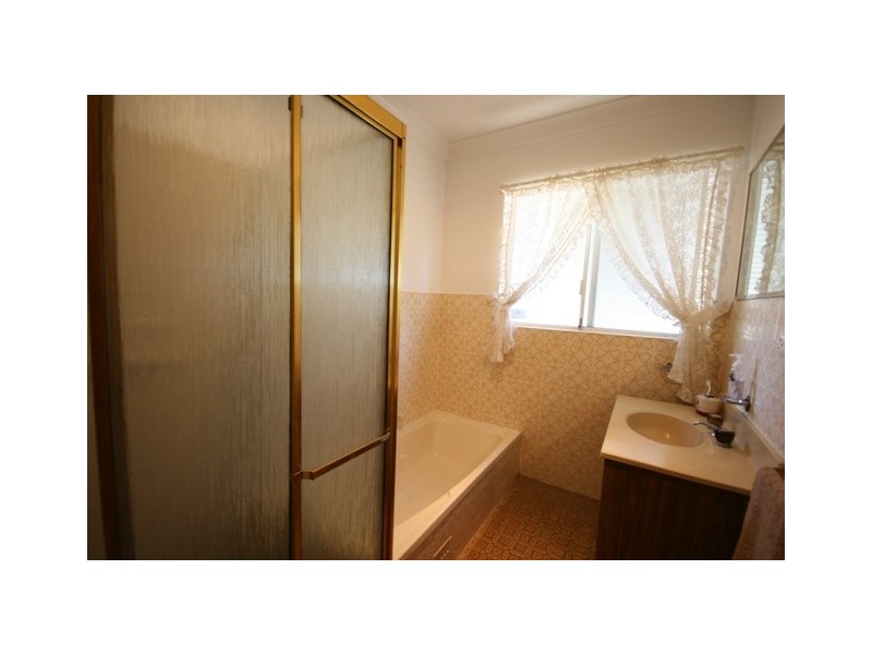 185 BLACK ROAD, Flagstaff Hill SA 5159