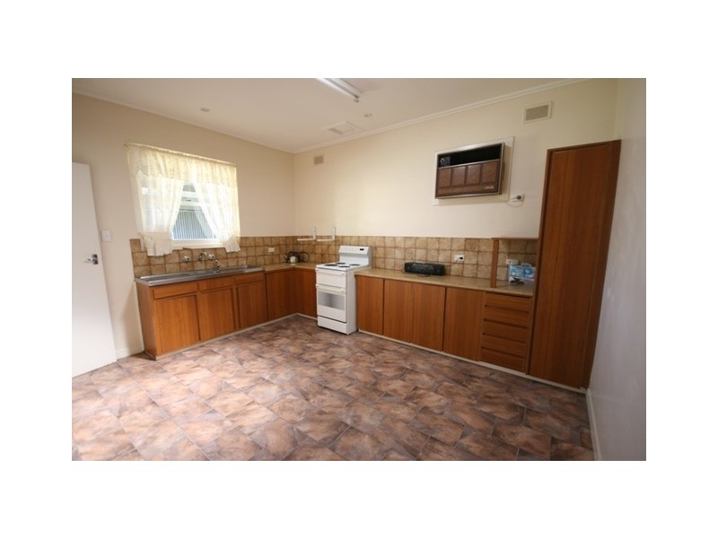 135 Kingston Avenue, Melrose Park SA 5039