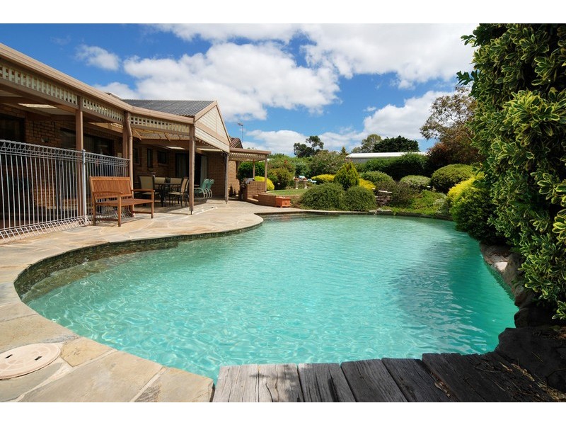 8 Mark Court, O’halloran Hill SA 5158