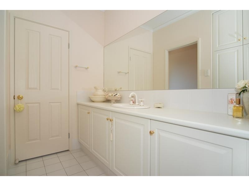 3 Hams Road, Flagstaff Hill SA 5159