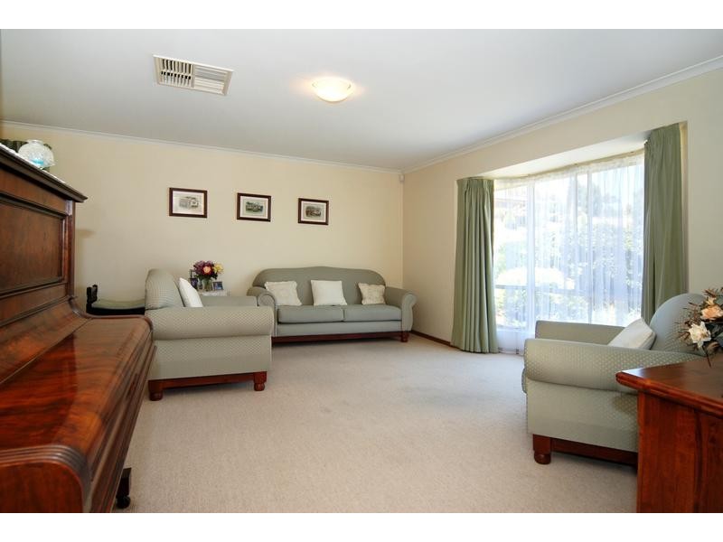 3  Tigress Drive, Hallett Cove SA 5158