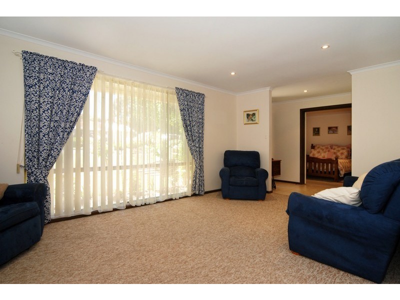 10 Mazda Court, Aberfoyle Park SA 5159