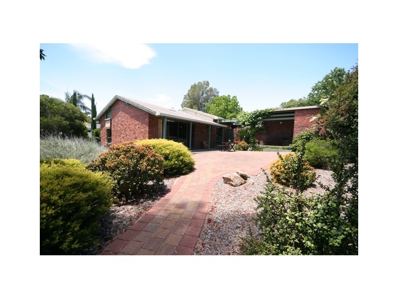 14 Fairlie Drive, Flagstaff Hill SA 5159