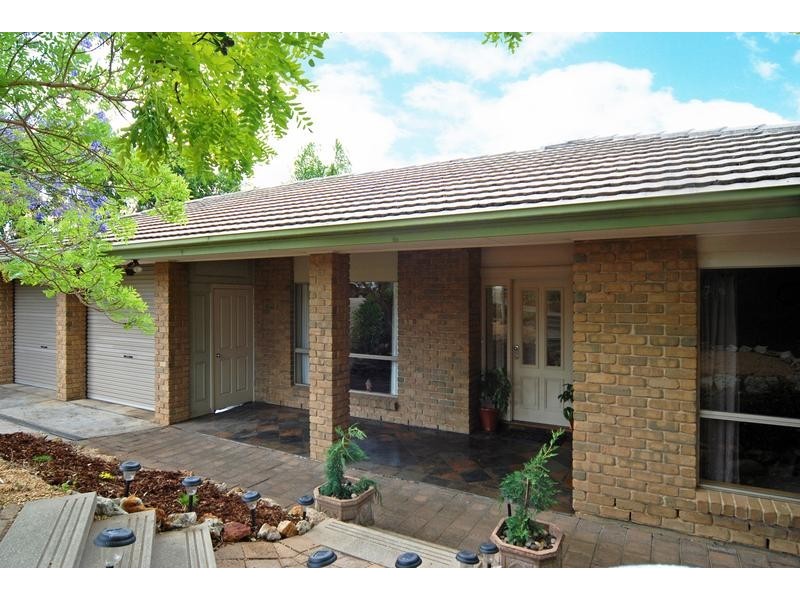 9 Furioso Drive, Woodcroft SA 5162