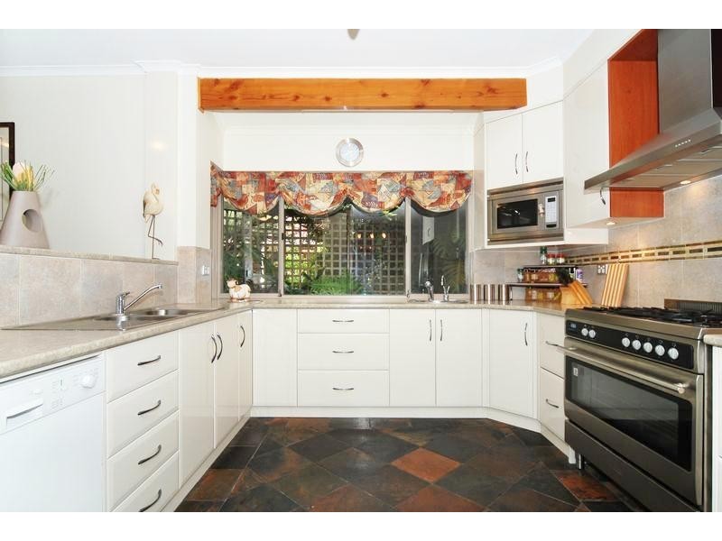 9 Furioso Drive, Woodcroft SA 5162