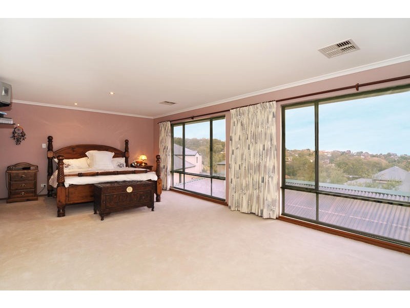 11 Tamarind Walk, Aberfoyle Park SA 5159