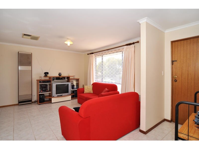 35  Moncur Street, Woodcroft SA 5162