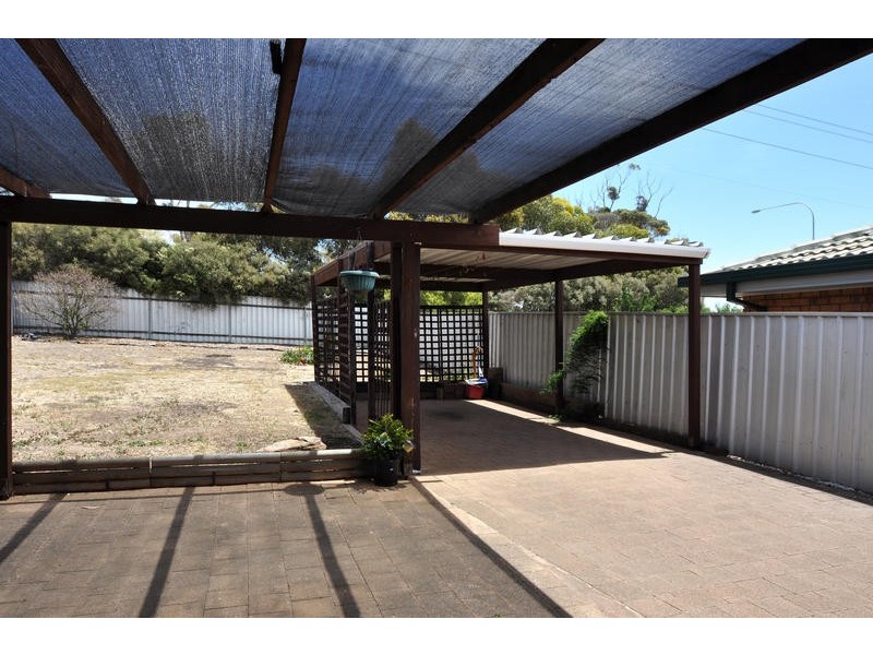 35  Moncur Street, Woodcroft SA 5162