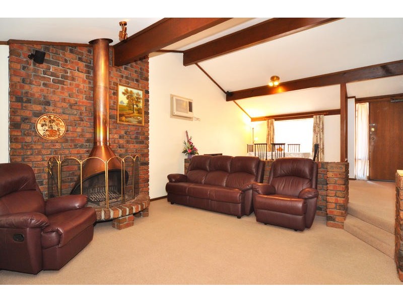 66 Oakridge Road, Aberfoyle Park SA 5159