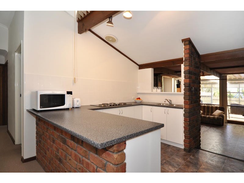 66 Oakridge Road, Aberfoyle Park SA 5159