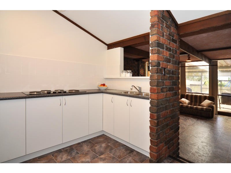 66 Oakridge Road, Aberfoyle Park SA 5159