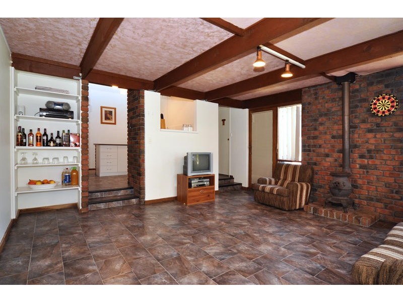 66 Oakridge Road, Aberfoyle Park SA 5159