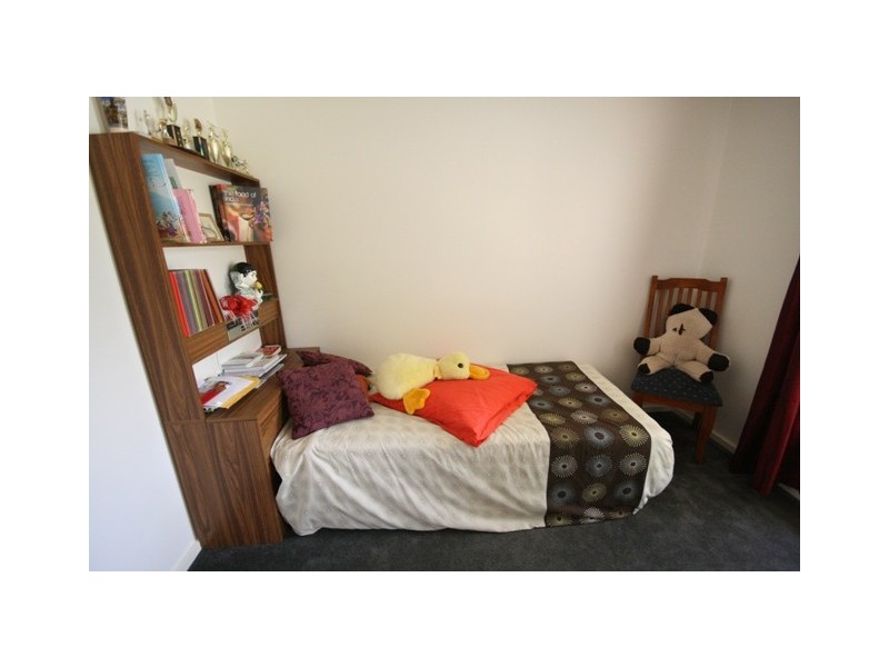 6 Corsair Street, Flagstaff Hill SA 5159