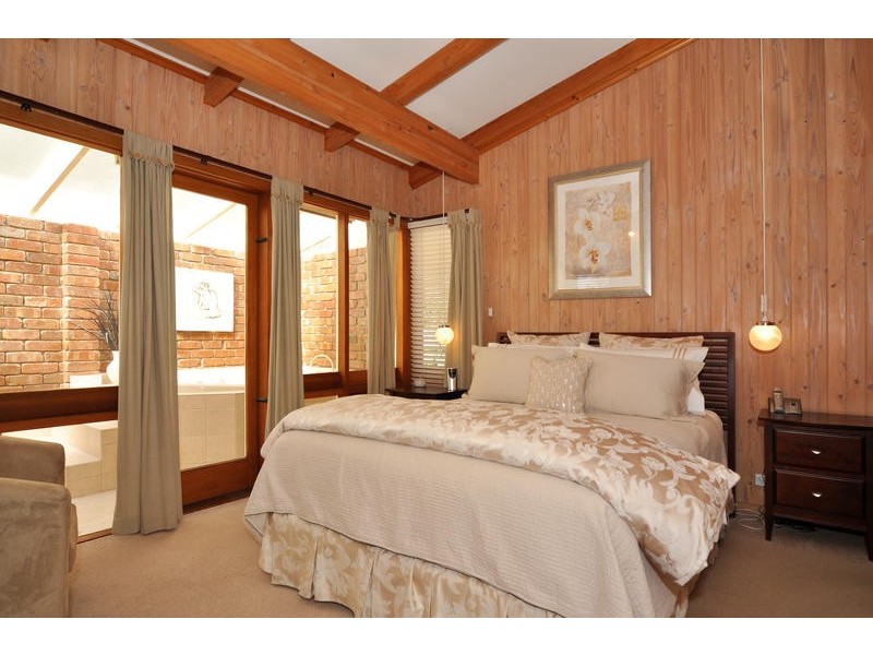 25 York Drive, Flagstaff Hill SA 5159