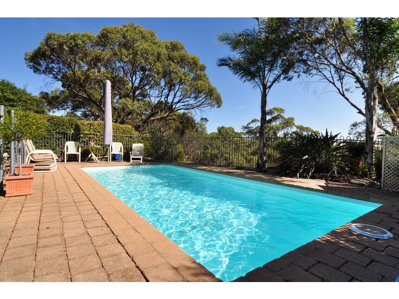 25 York Drive, Flagstaff Hill SA 5159