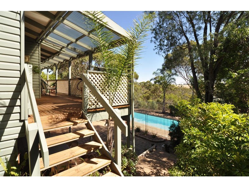 25 York Drive, Flagstaff Hill SA 5159