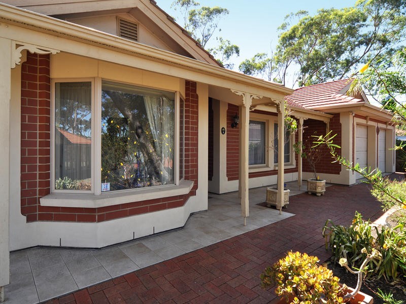 6 Hilderstone Court, Flagstaff Hill SA 5159