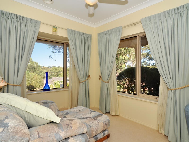 6 Hilderstone Court, Flagstaff Hill SA 5159