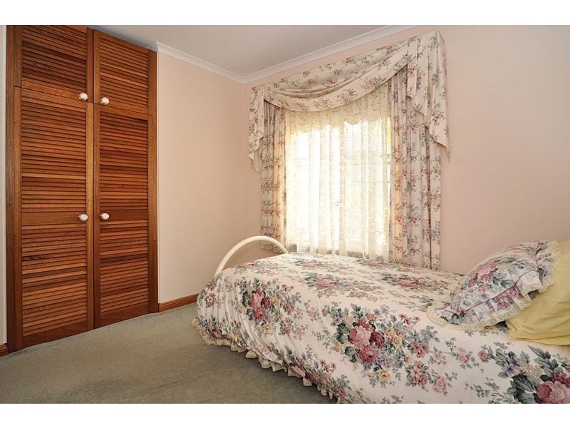 5 Lakeview Close, Woodcroft SA 5162