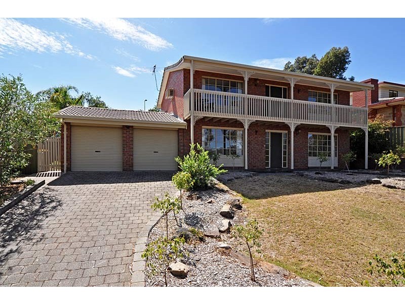 10 Grevillea Road, Aberfoyle Park SA 5159