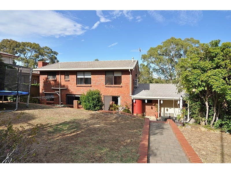 10 Grevillea Road, Aberfoyle Park SA 5159