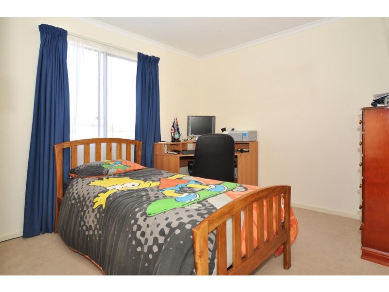 6A Walters Crescent, Aberfoyle Park SA 5159