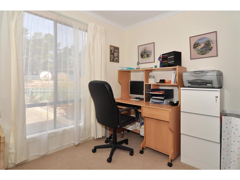 6A Walters Crescent, Aberfoyle Park SA 5159