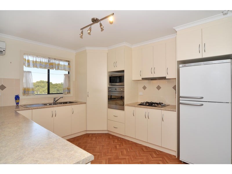6A Walters Crescent, Aberfoyle Park SA 5159