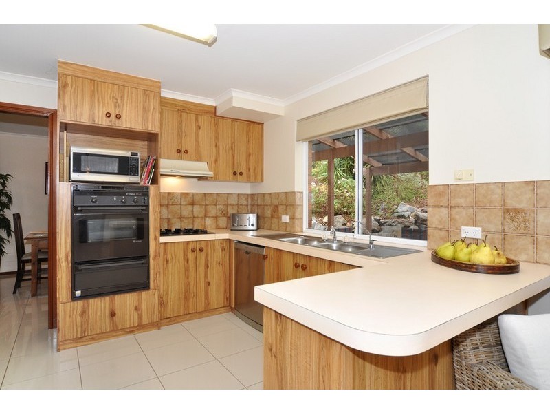 76 Broadmeadow Drive, Flagstaff Hill SA 5159