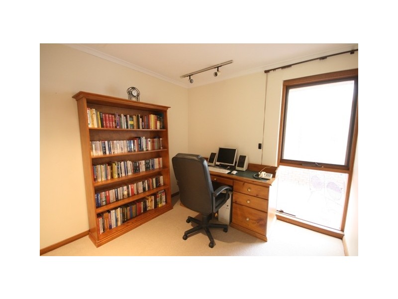 9 Balara Crescent, Flagstaff Hill SA 5159