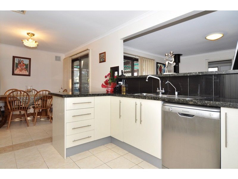 89 Sunnymeade Drive, Aberfoyle Park SA 5159