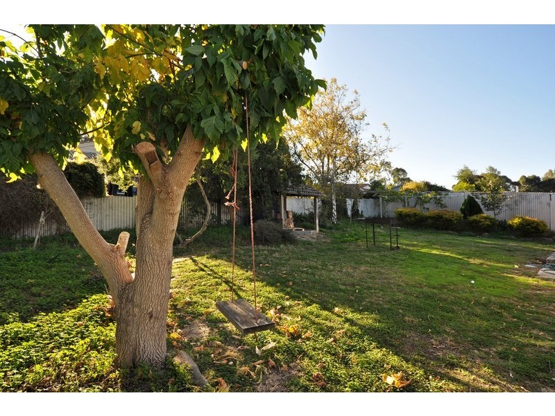 89 Sunnymeade Drive, Aberfoyle Park SA 5159