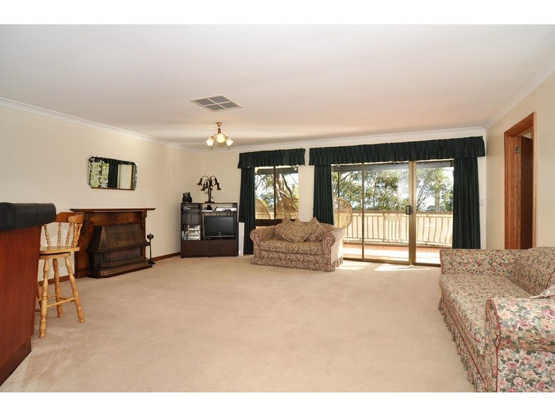 2 Romney Road, Happy Valley SA 5159