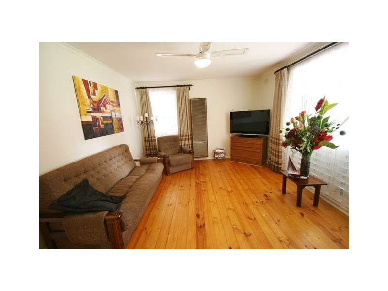 32 Roxanne Avenue, Aberfoyle Park SA 5159