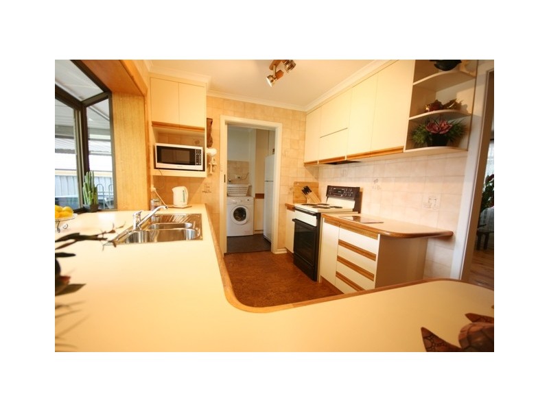 32 Roxanne Avenue, Aberfoyle Park SA 5159