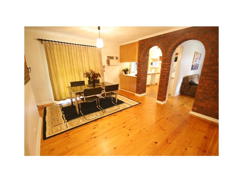 32 Roxanne Avenue, Aberfoyle Park SA 5159