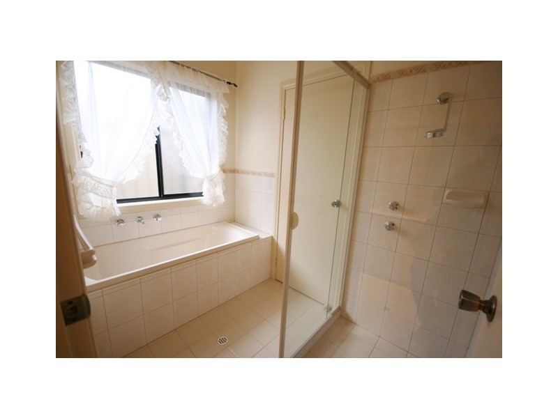 2A Abbaron Court, Aberfoyle Park SA 5159