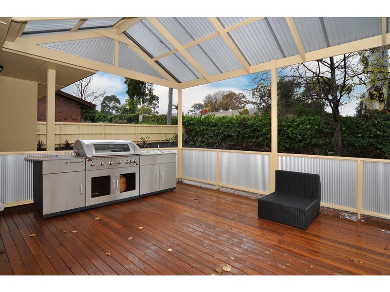 13 Caroline Street, Flagstaff Hill SA 5159