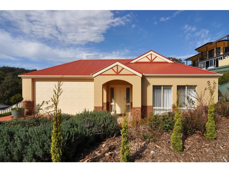 6 Hillside Court, Aberfoyle Park SA 5159