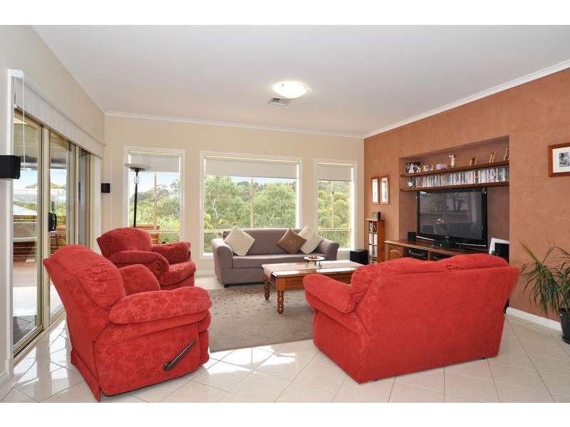 6 Hillside Court, Aberfoyle Park SA 5159