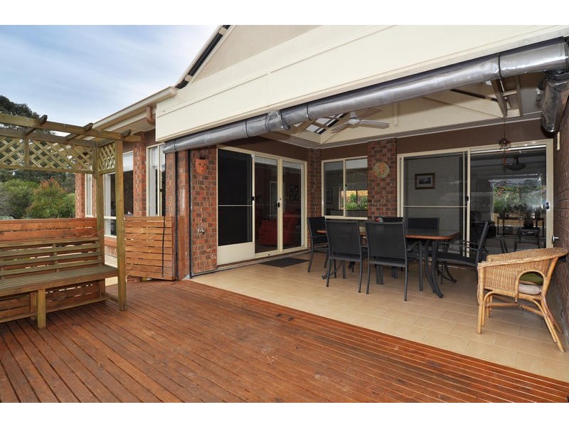 6 Hillside Court, Aberfoyle Park SA 5159